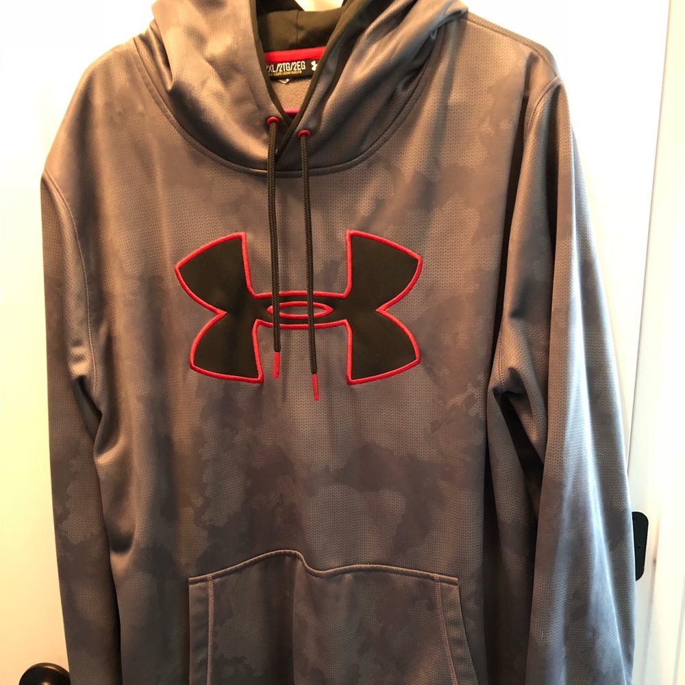 Under Armour Hoodie